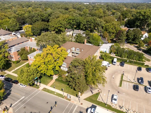 $205,000 | 2135 Central Street, Unit 3W, Evanston, IL 60201