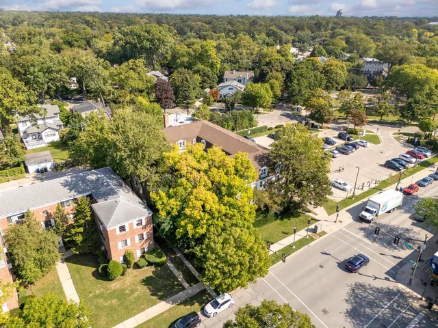 $205,000 | 2135 Central Street, Unit 3W, Evanston, IL 60201