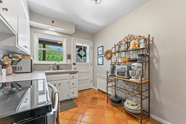 $205,000 | 2135 Central Street, Unit 3W, Evanston, IL 60201