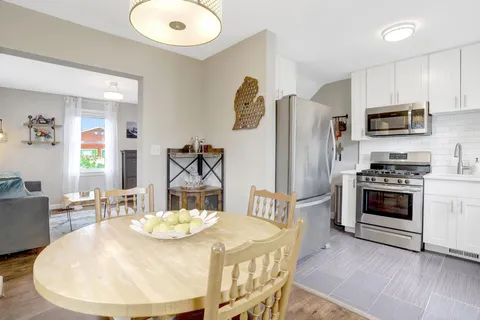 $600,000 | 2139 South Oxford Street, Arlington, VA 22204