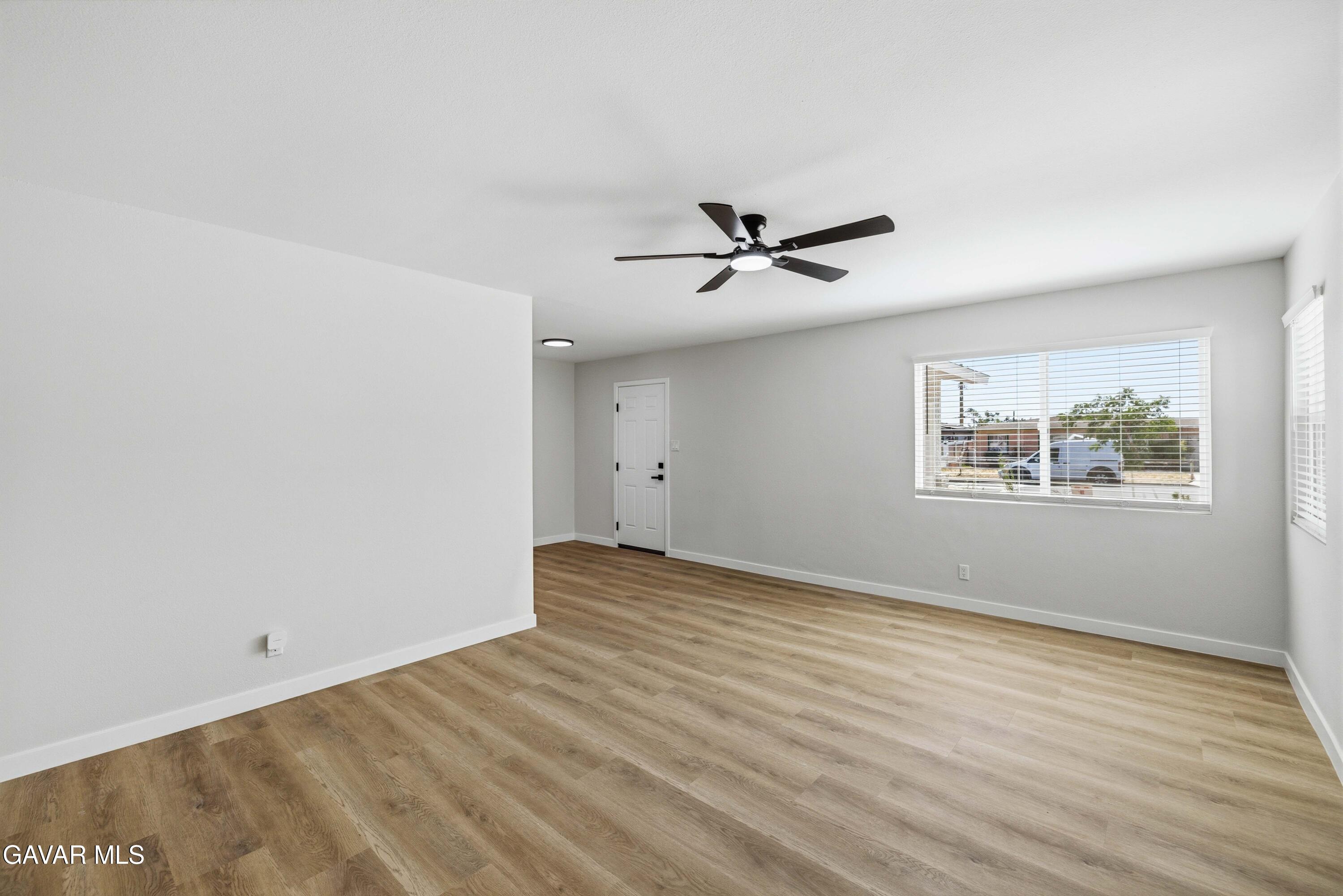 38845 Juniper Tree Road Palmdale, CA 93551 - Photo 5 of 29 38845 Juniper Tree Rd-6