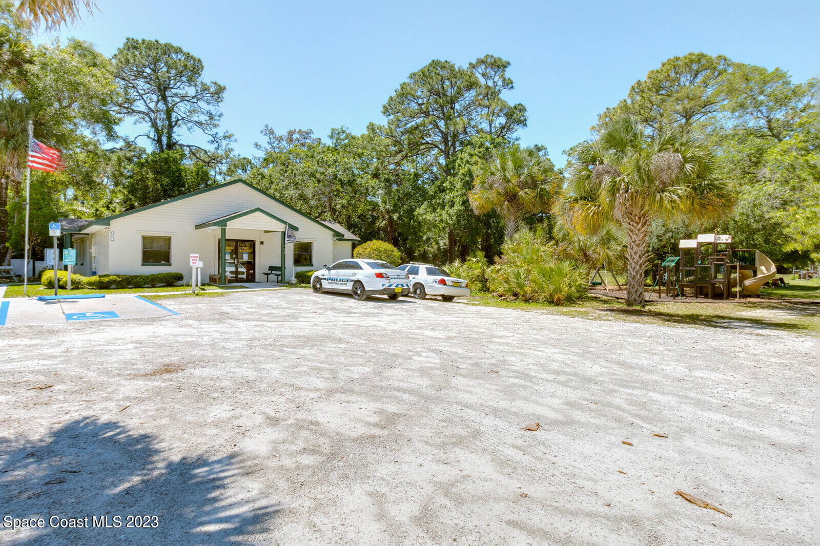 618 Hammock Road Melbourne, FL 32904 - Photo 55 of 59 a view of house with outdoor space and sitting area