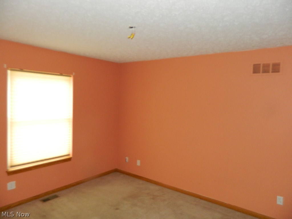5949 Stumph Road Parma Heights, OH 44130 - Photo 12 of 22