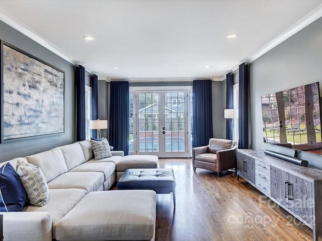 1301 Providence Road Charlotte, NC 28207 - Photo 12 of 48 Gallery Image 12