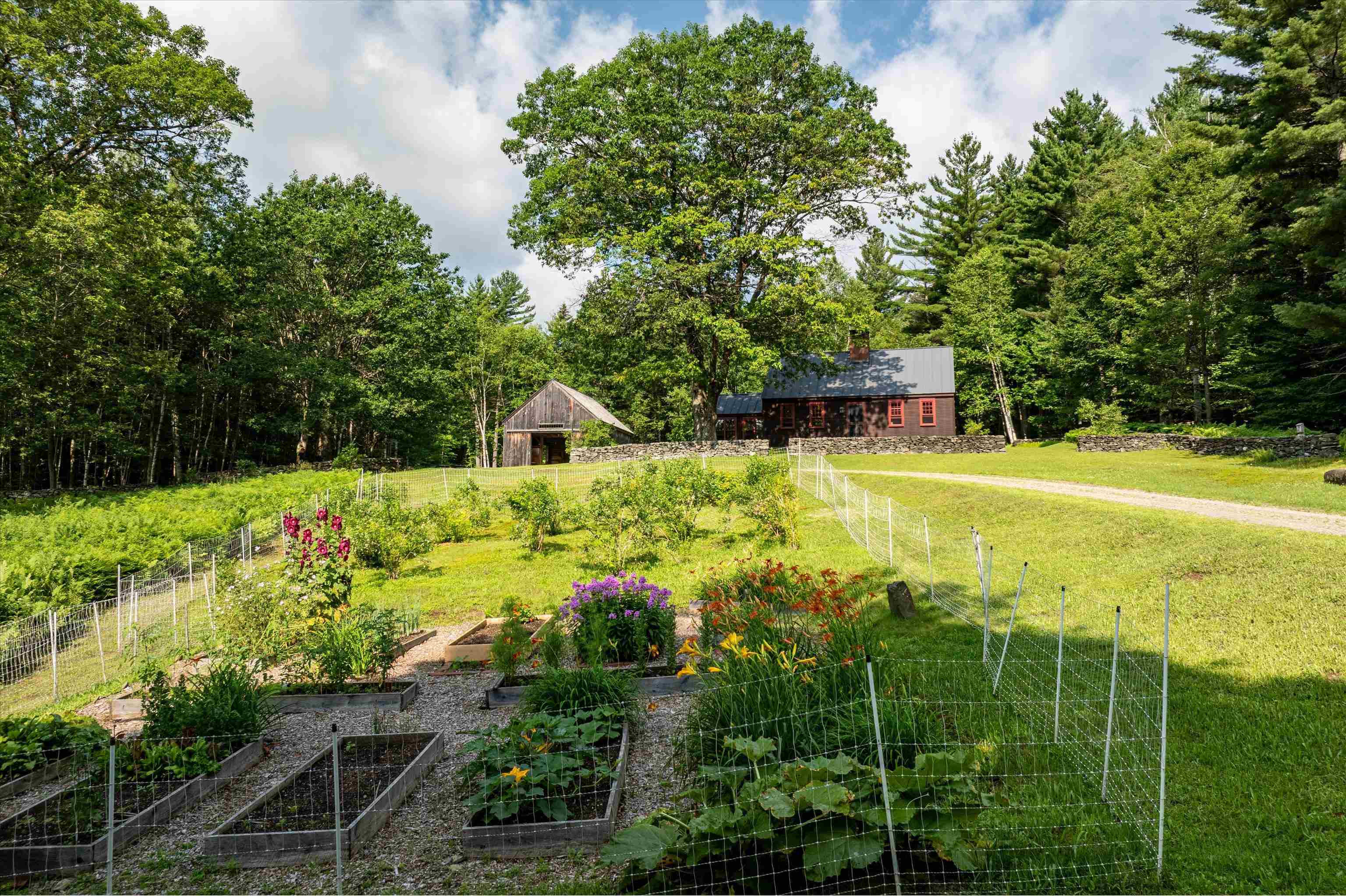 1176 East Dover Road Wardsboro, VT 05355 - Photo 8 of 15 Gallery Image 8