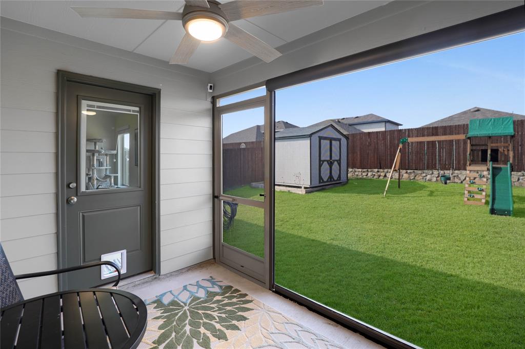 6538 Diver Street Princeton, TX 75407 - Photo 25 of 31 View of sunroom / solarium
