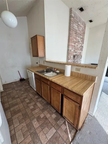 $130,000 | 11007 Crinkleawn Drive, Houston, TX 77086