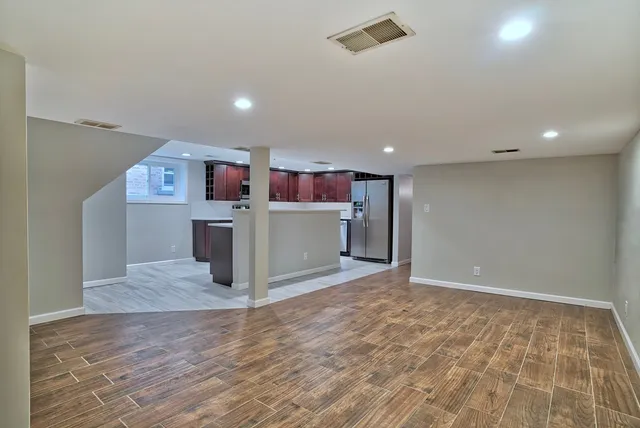 $1,500 | 4831 Kirk Street, Unit G, Skokie, IL 60077