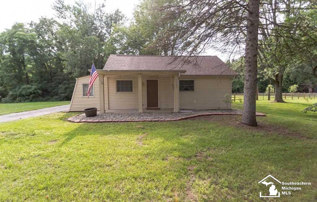 10825 Summerfield Road Temperance, MI 48182 - Photo 1 of 34