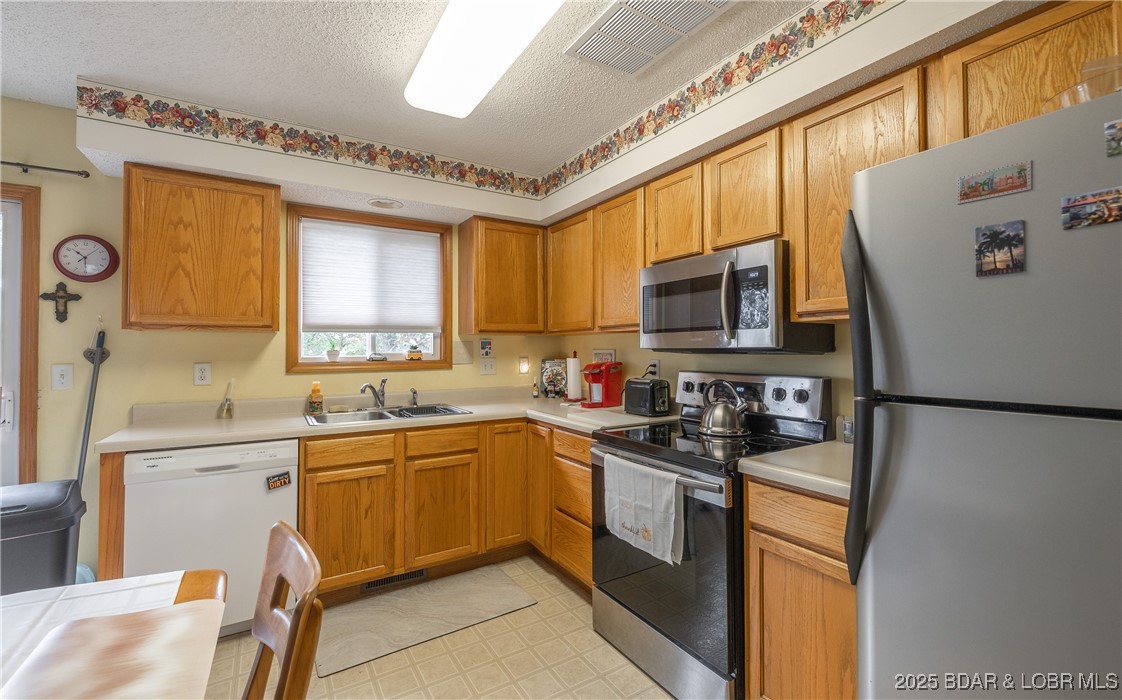 126 Fish Haven Road Lake Ozark, MO 65049 - Photo 19 of 47