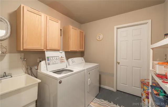 $999,000 | 126 Fish Haven Road, Lake Ozark, MO 65049