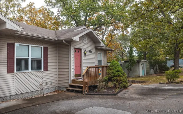 $999,000 | 126 Fish Haven Road, Lake Ozark, MO 65049