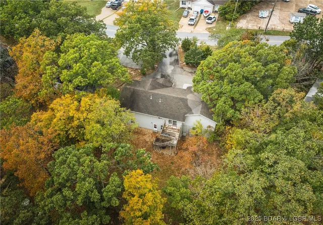 $999,000 | 126 Fish Haven Road, Lake Ozark, MO 65049