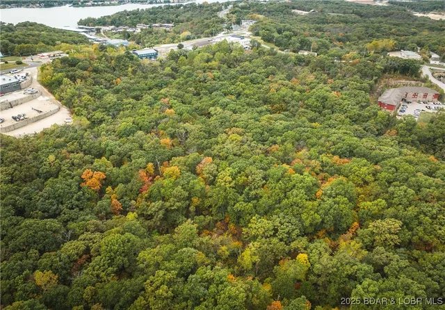 $999,000 | 126 Fish Haven Road, Lake Ozark, MO 65049