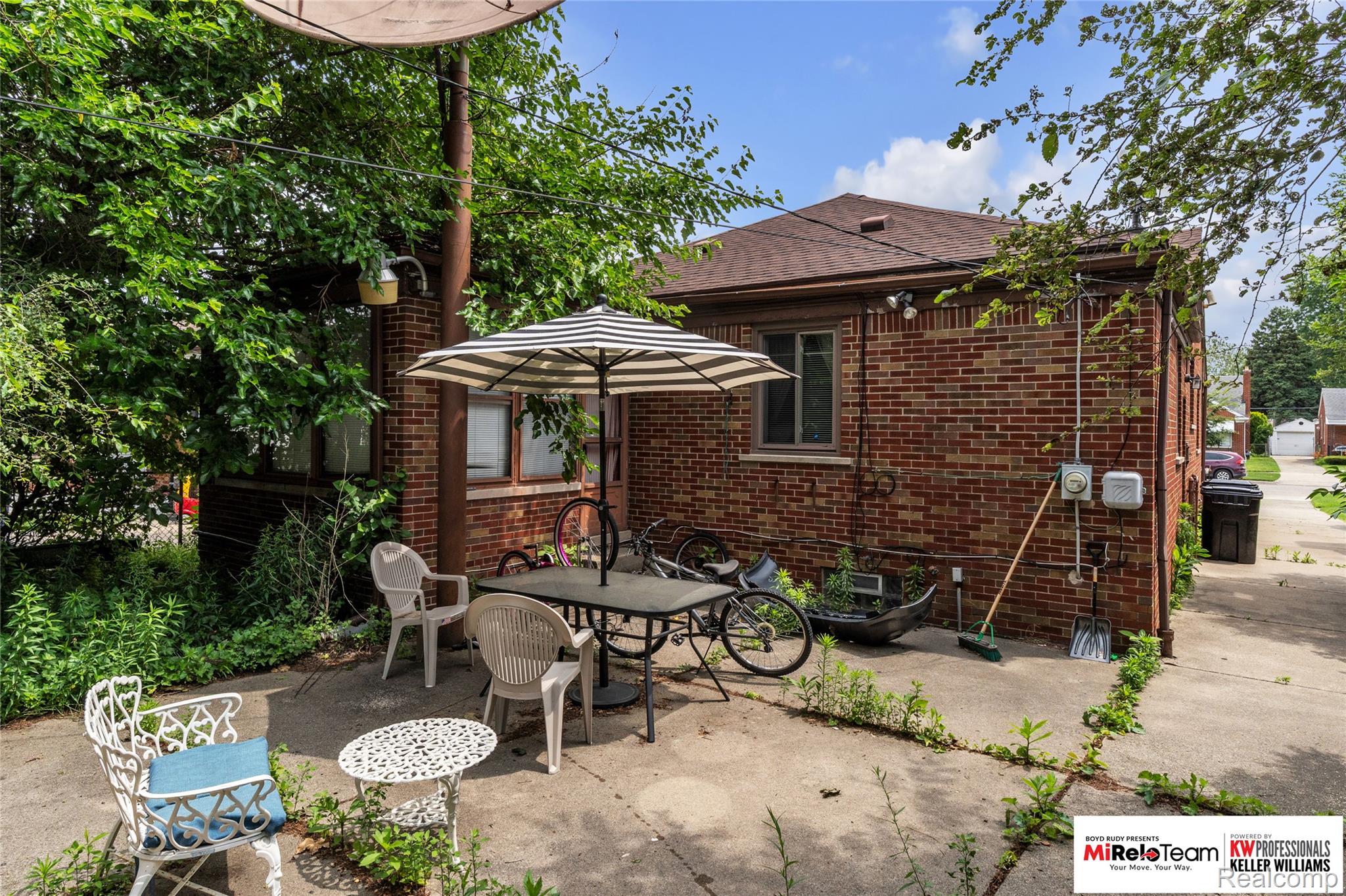 17585 Whitcomb Detroit, MI 48235 - Photo 23 of 27 whitcomb-35.jpg
