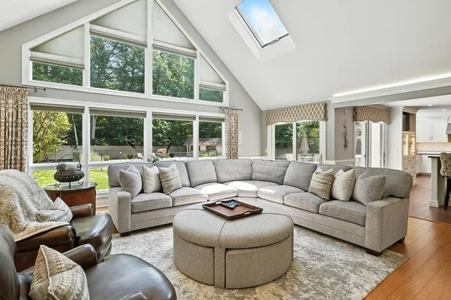 $1,195,000 | 111 Ashford Road, Longmeadow, MA 01106