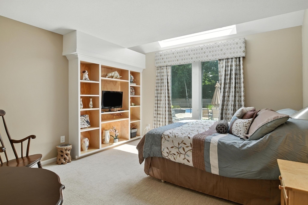 111 Ashford Road Longmeadow, MA 01106 - Photo 15 of 42