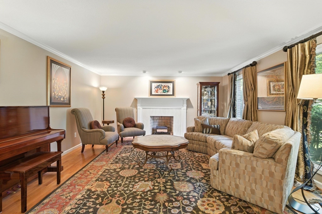 111 Ashford Road Longmeadow, MA 01106 - Photo 20 of 42