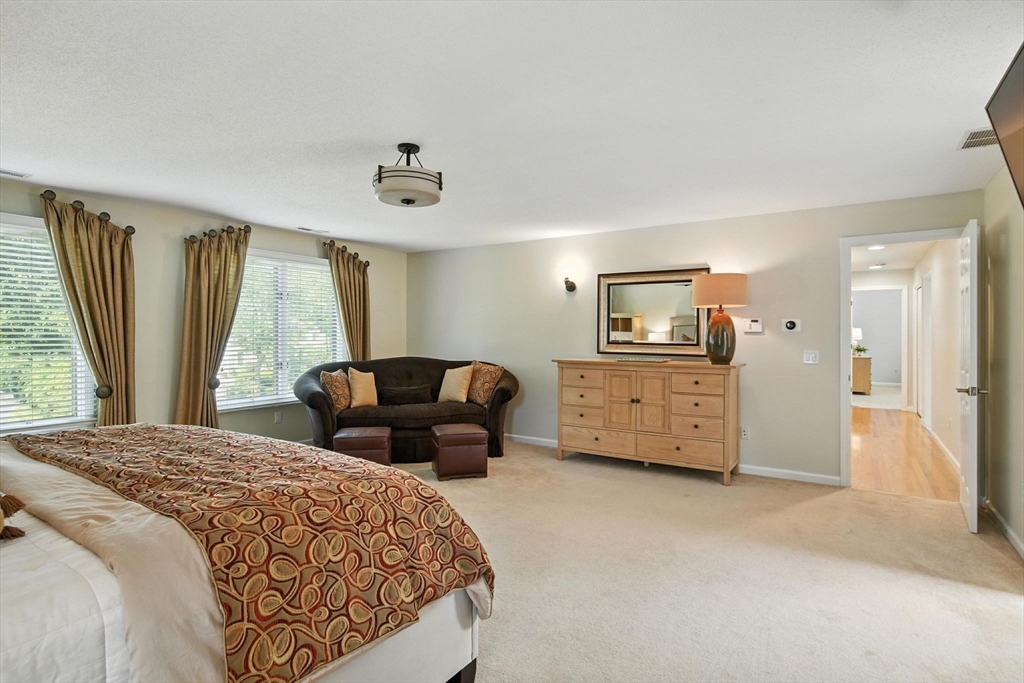 111 Ashford Road Longmeadow, MA 01106 - Photo 24 of 42