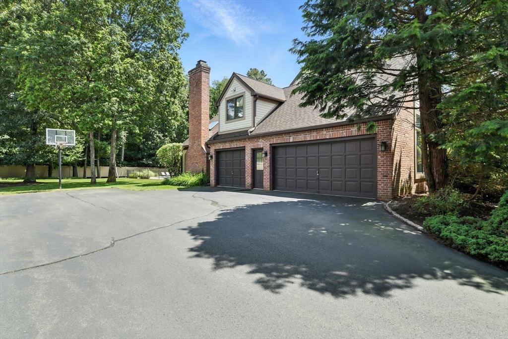 111 Ashford Road Longmeadow, MA 01106 - Photo 42 of 42