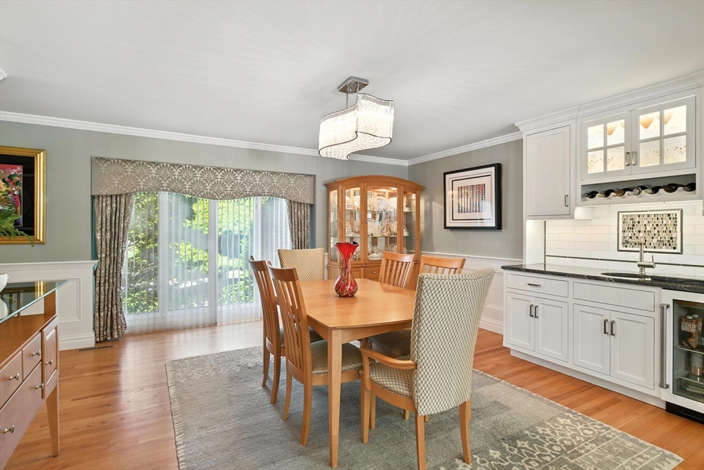 111 Ashford Road Longmeadow, MA 01106 - Photo 5 of 42