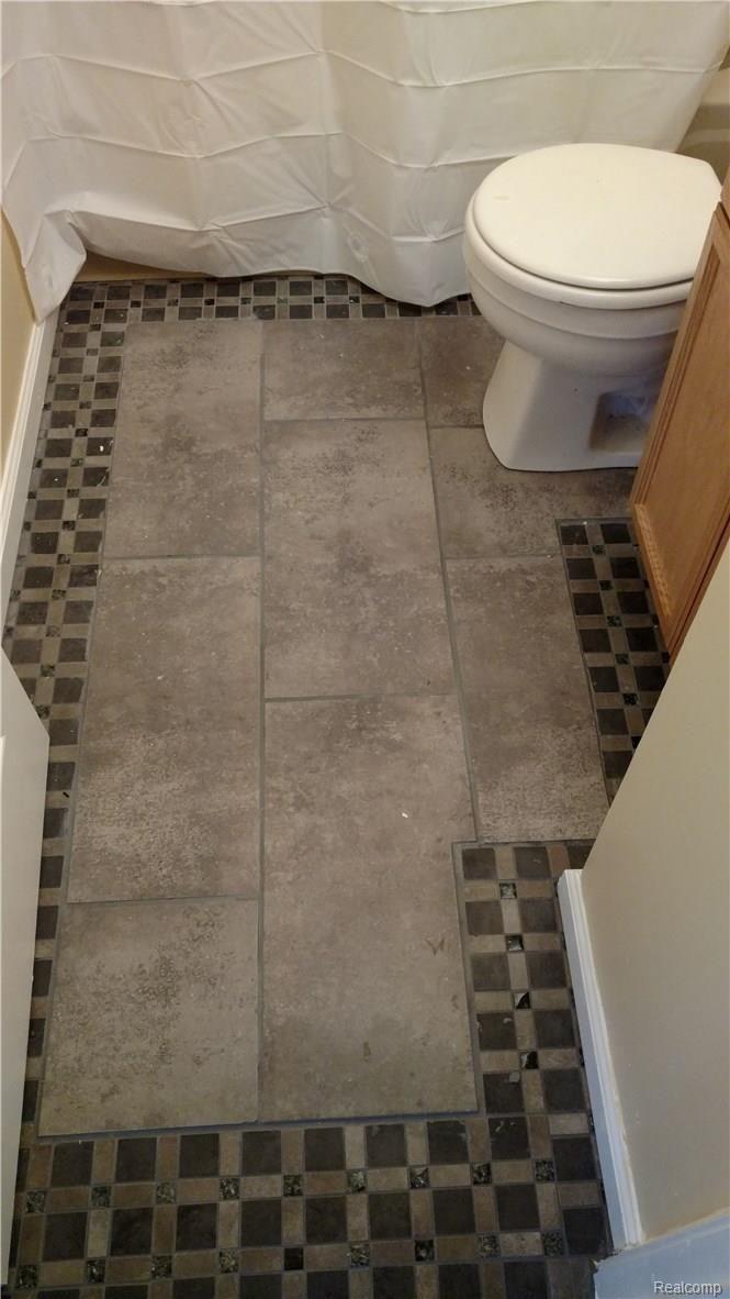 26130 Beverly Road Taylor, MI 48180 - Photo 3 of 8 3.jpg