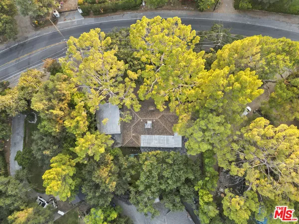 $1,699,000 | 2452 North Altadena Drive, Altadena, CA 91001