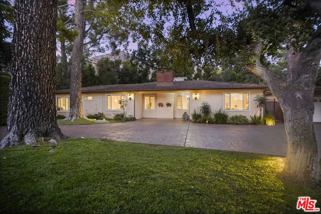 2452 North Altadena Drive Altadena, CA 91001 - Photo 27 of 32