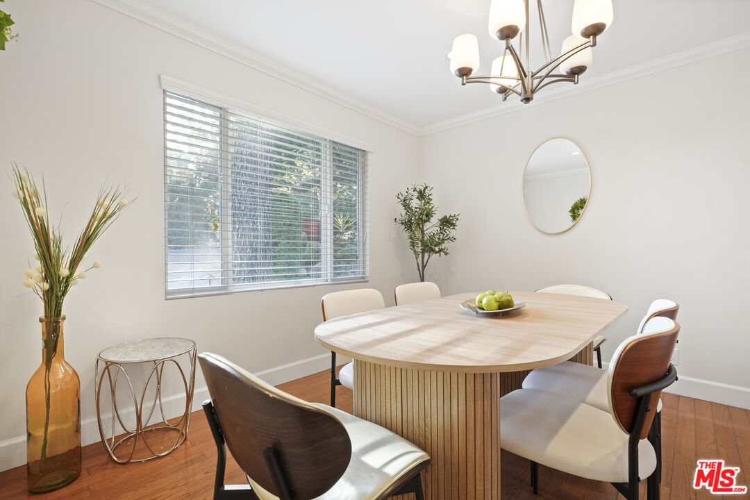 2452 North Altadena Drive Altadena, CA 91001 - Photo 8 of 32