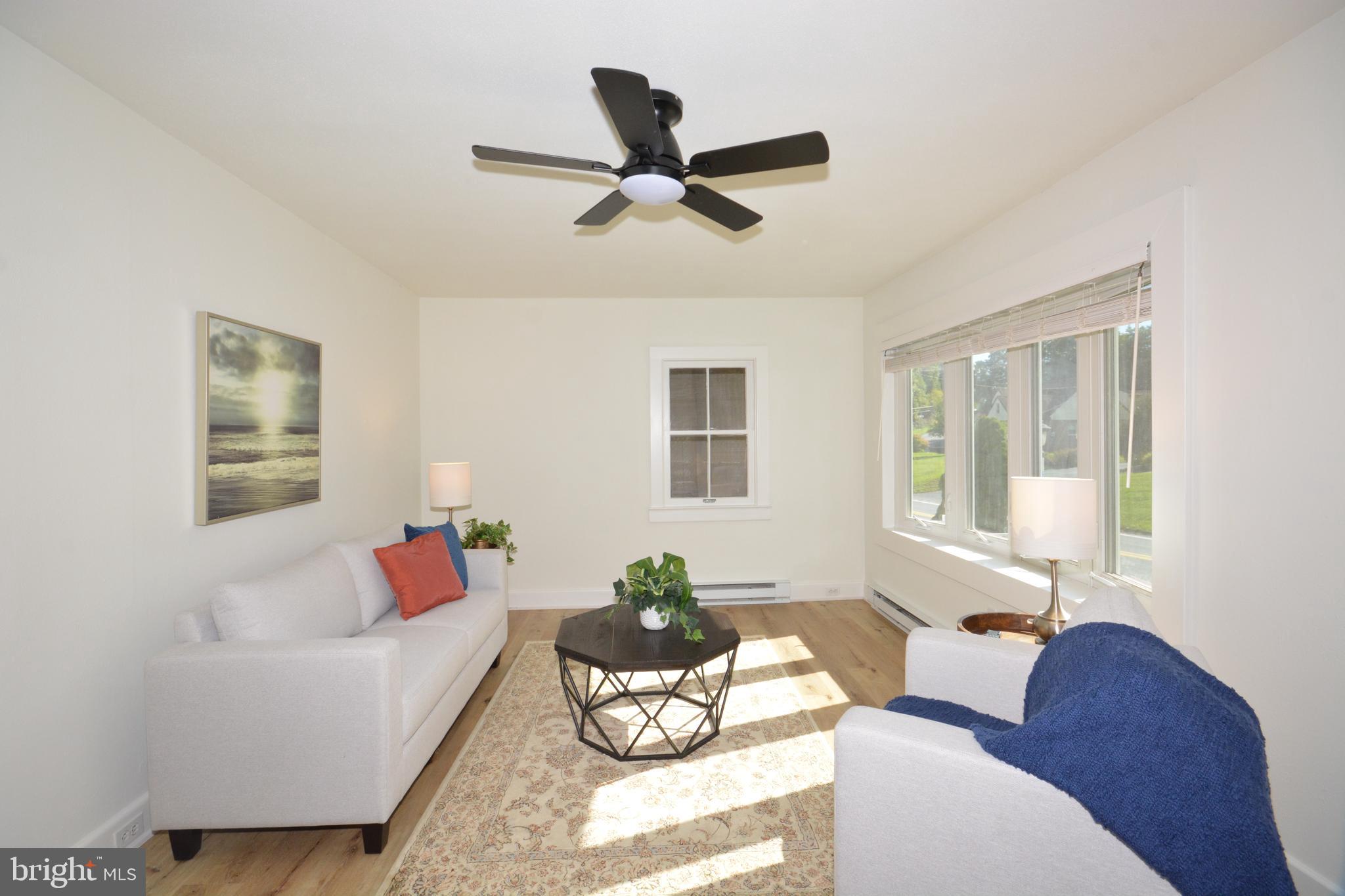 28 Hossler Road Manheim, PA 17545 - Photo 8 of 33 Living Room