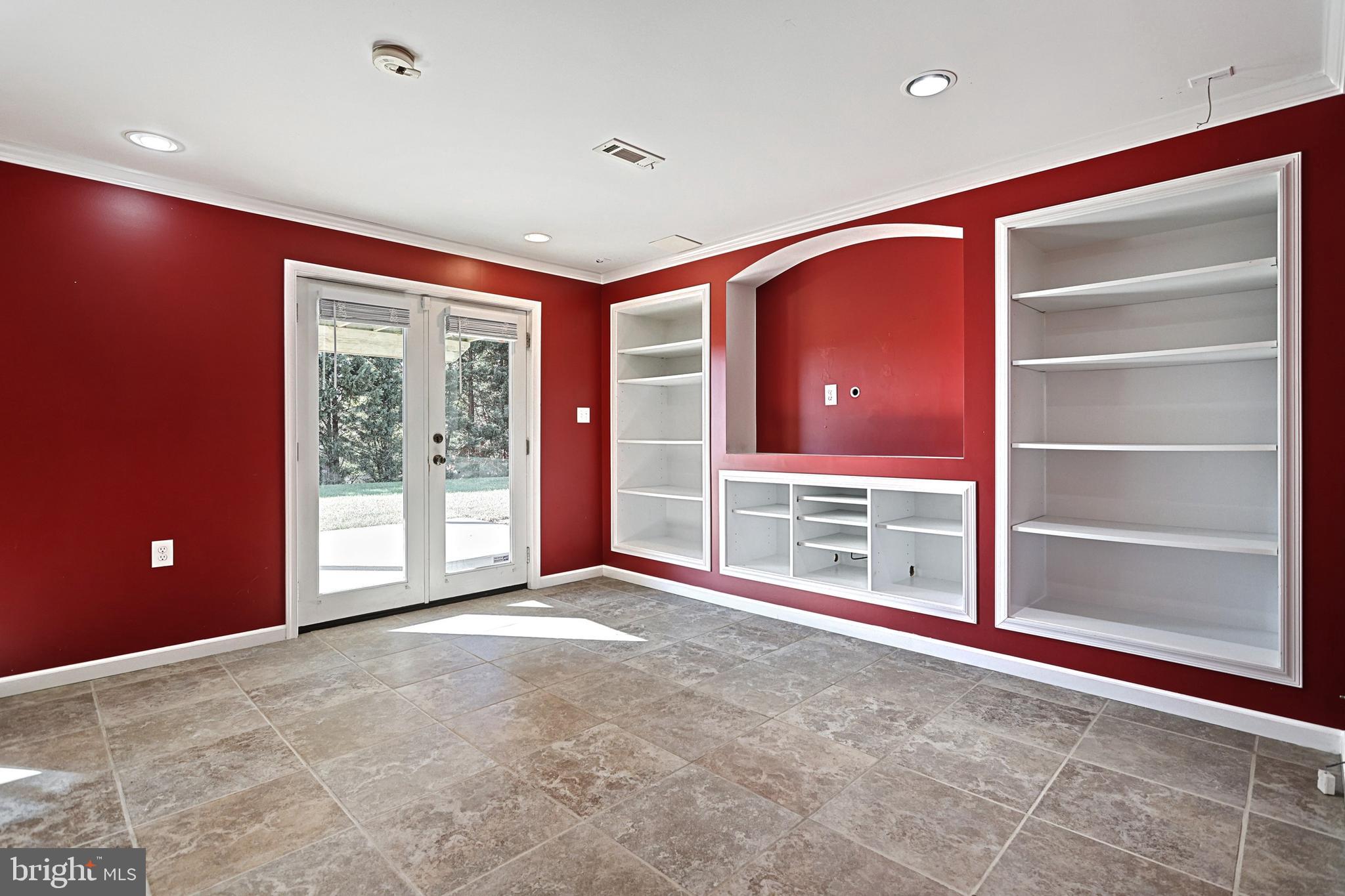 80 Oak Drive Mount Wolf, PA 17347 - Photo 29 of 51 Basement living area w/walk out onto patio