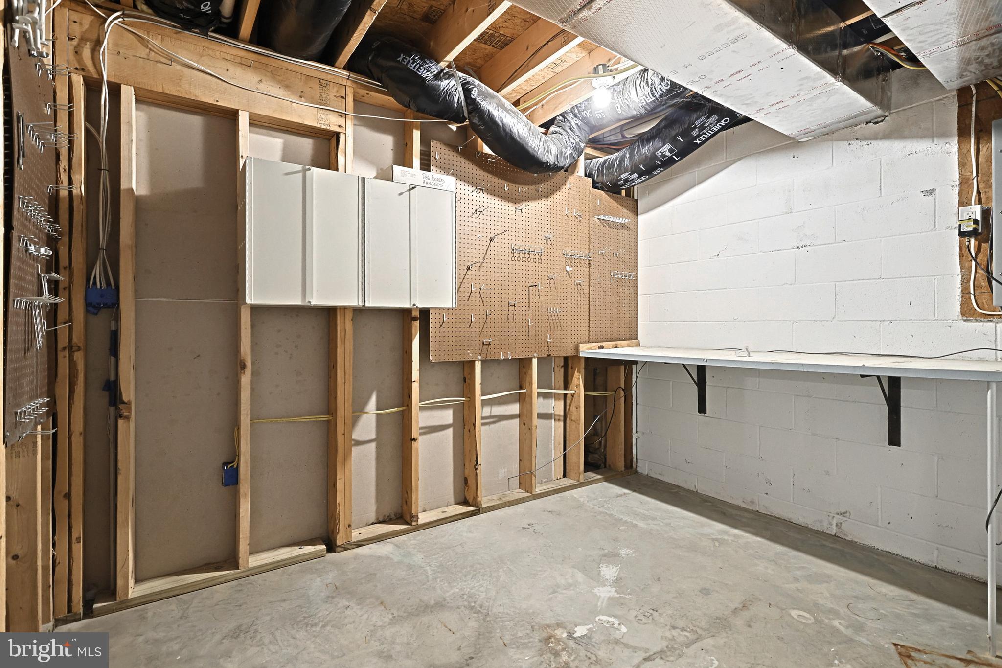 80 Oak Drive Mount Wolf, PA 17347 - Photo 36 of 51 Basement workshop