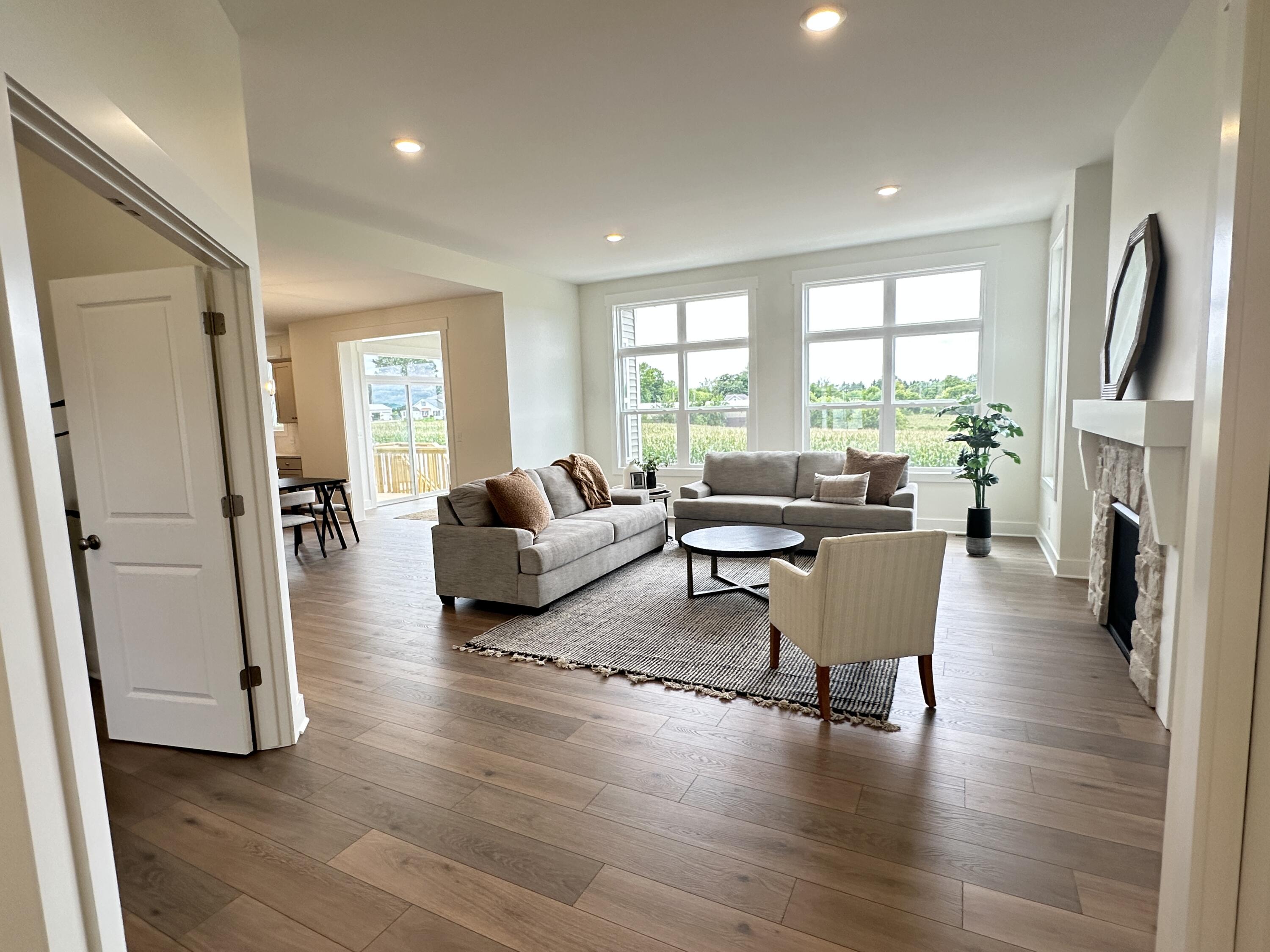 3249 Rocaway Drive Hudsonville, MI 49426 - Photo 3 of 17 IMG_9901