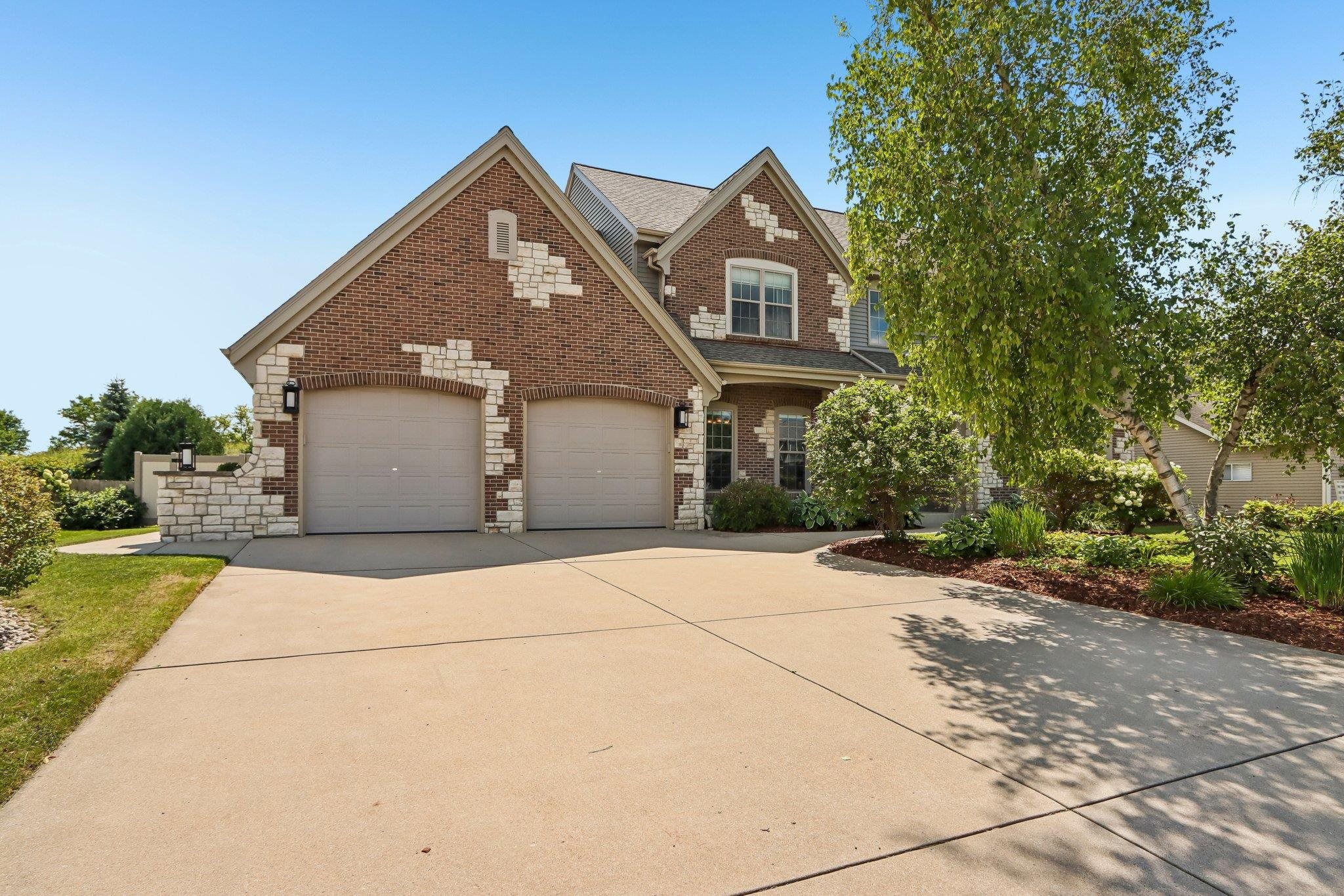 1409 Timber Ridge Trail Watertown, WI 53098 - Photo 2 of 86 Gallery Image 2