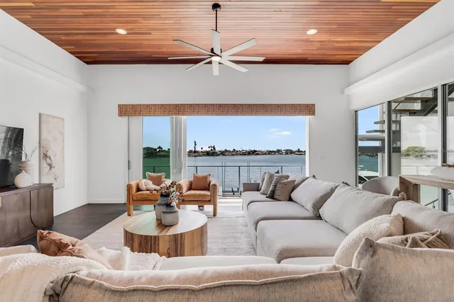 $3,299,999 | 905 Bay Point Drive, Madeira Beach, FL 33708