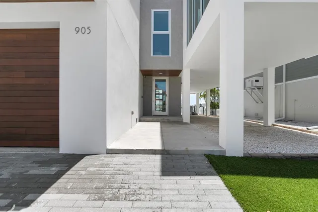$3,299,999 | 905 Bay Point Drive, Madeira Beach, FL 33708