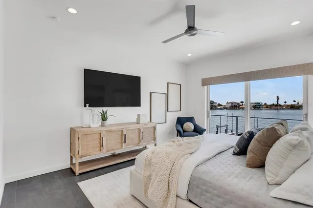 $3,299,999 | 905 Bay Point Drive, Madeira Beach, FL 33708