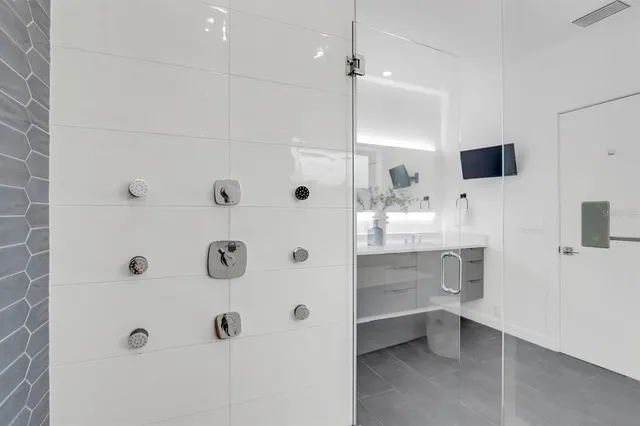 $3,299,999 | 905 Bay Point Drive, Madeira Beach, FL 33708