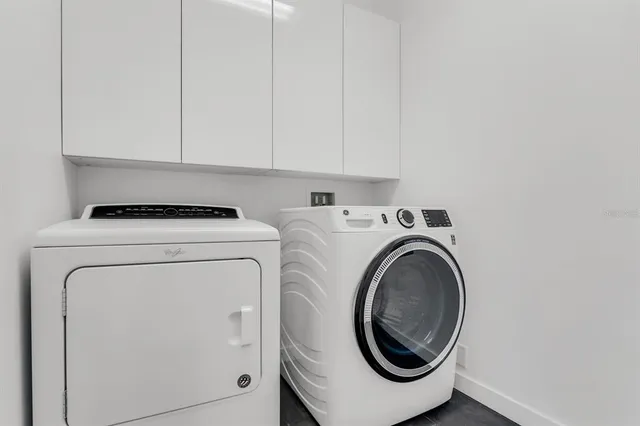 $3,299,999 | 905 Bay Point Drive, Madeira Beach, FL 33708