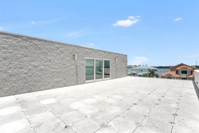 $3,299,999 | 905 Bay Point Drive, Madeira Beach, FL 33708