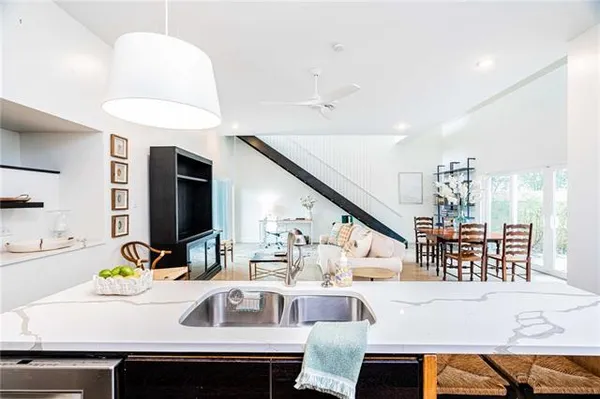 $729,000 | 5301 Laurel Street, Unit A, New Orleans, LA 70115