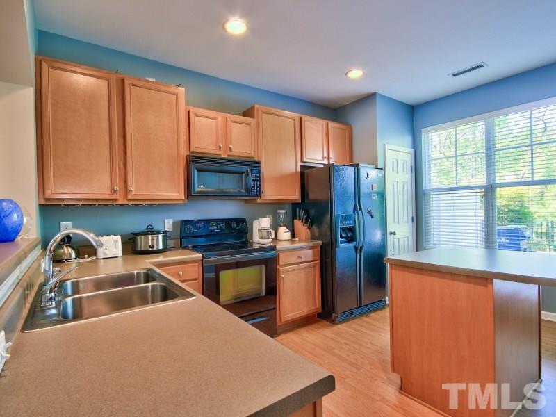 8426 Central Drive Raleigh, NC 27613 - Photo 7 of 16