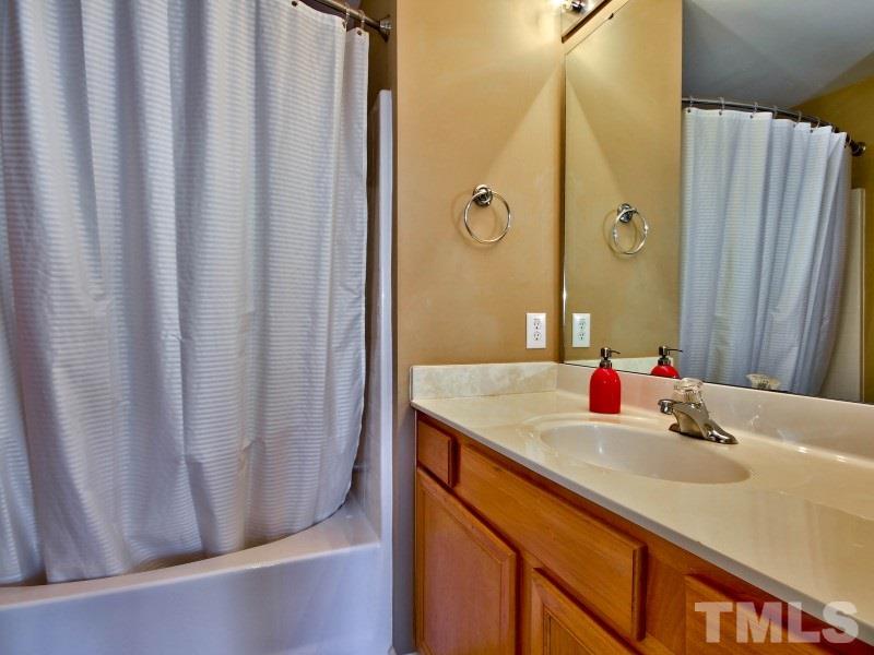 8426 Central Drive Raleigh, NC 27613 - Photo 10 of 16
