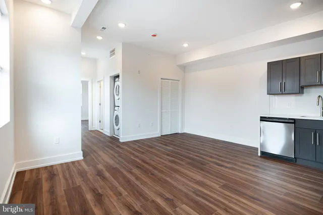 $1,275 | 212 Manheim Street, Unit 3, Philadelphia, PA 19144