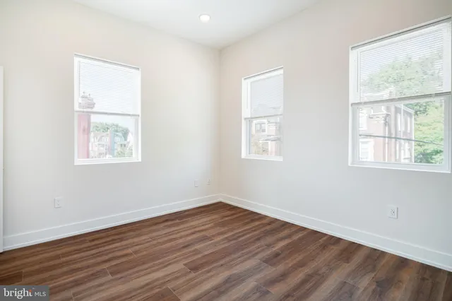 $1,275 | 212 Manheim Street, Unit 3, Philadelphia, PA 19144