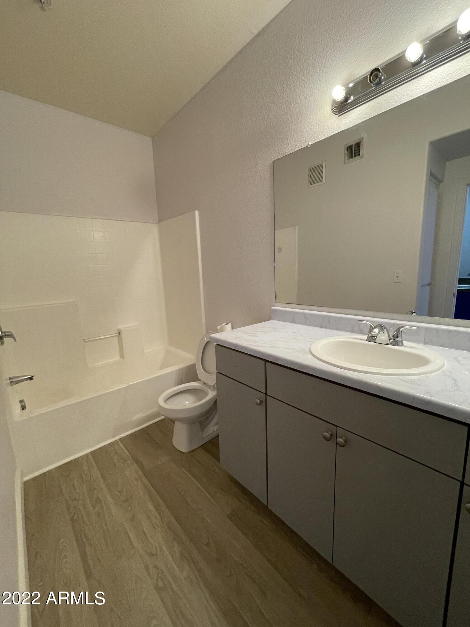 18416 North Cave Creek Road, Unit 3022 Phoenix, AZ 85032 - Photo 6 of 8 18416 bthrm