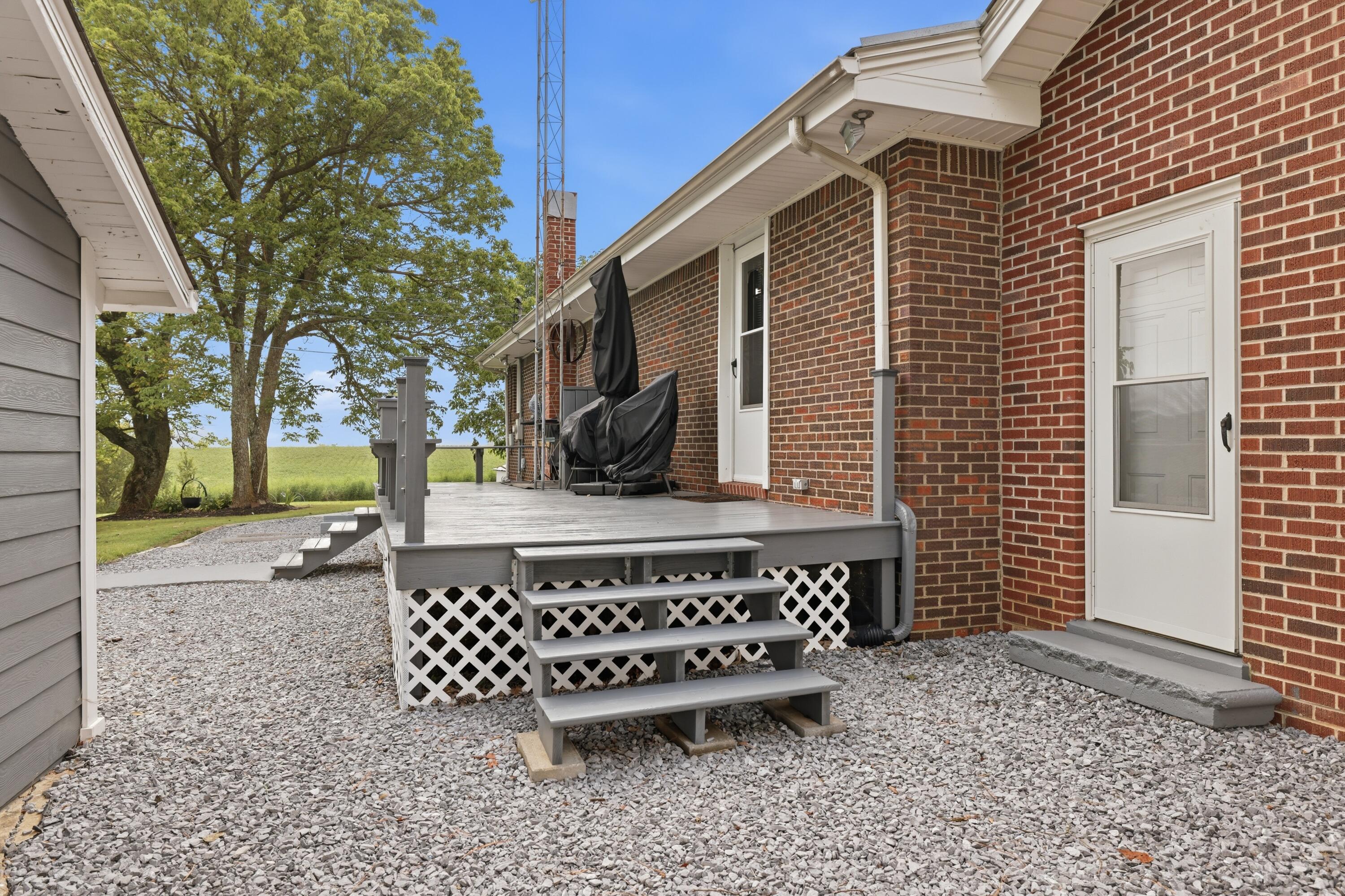 1352 Grant Road Murray, KY 42071 - Photo 32 of 43 3R9A4265