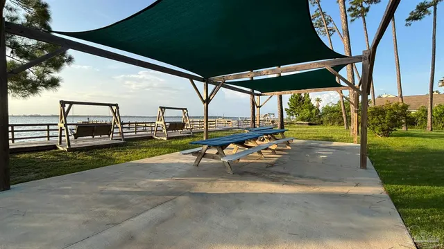 $739,000 | 5579 North Shore Way, Pensacola, FL 32507