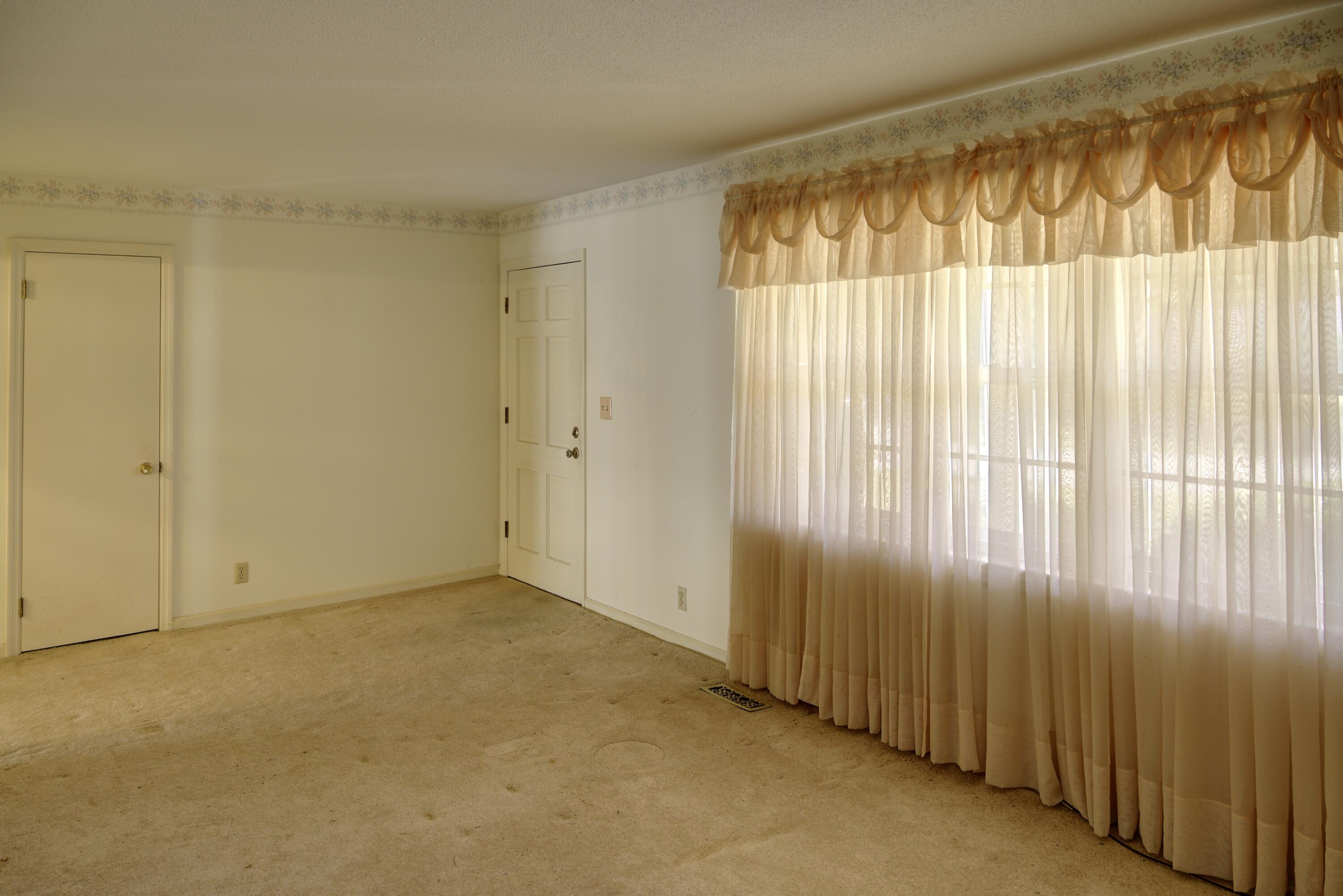 2412 Standifer Gap Road Chattanooga, TN 37421 - Photo 2 of 12 040 LivingRoom_1_2T0A9754