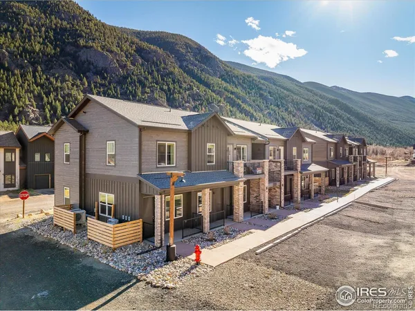 $415,000 | 2121 Hummingbird Way, Unit 3201, Georgetown, CO 80444